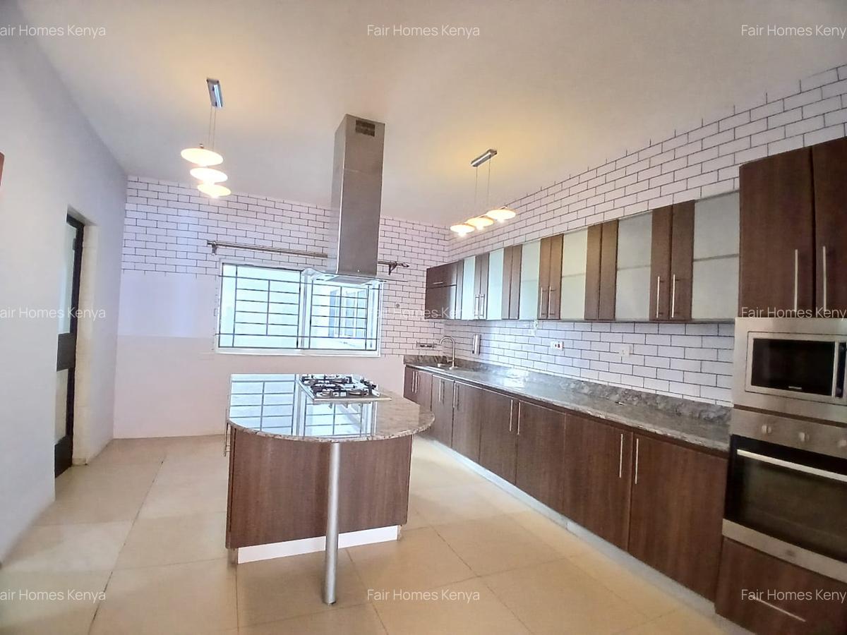 3 Bed Apartment with En Suite at Gatundu Road - 10