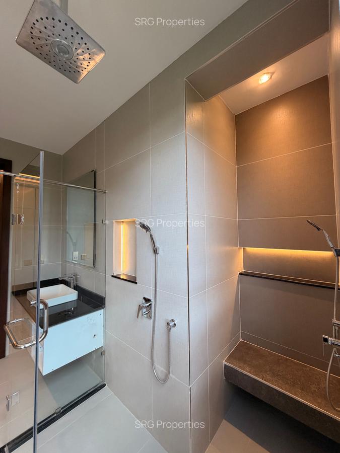 5 Bed Townhouse with En Suite in Kitisuru - 13