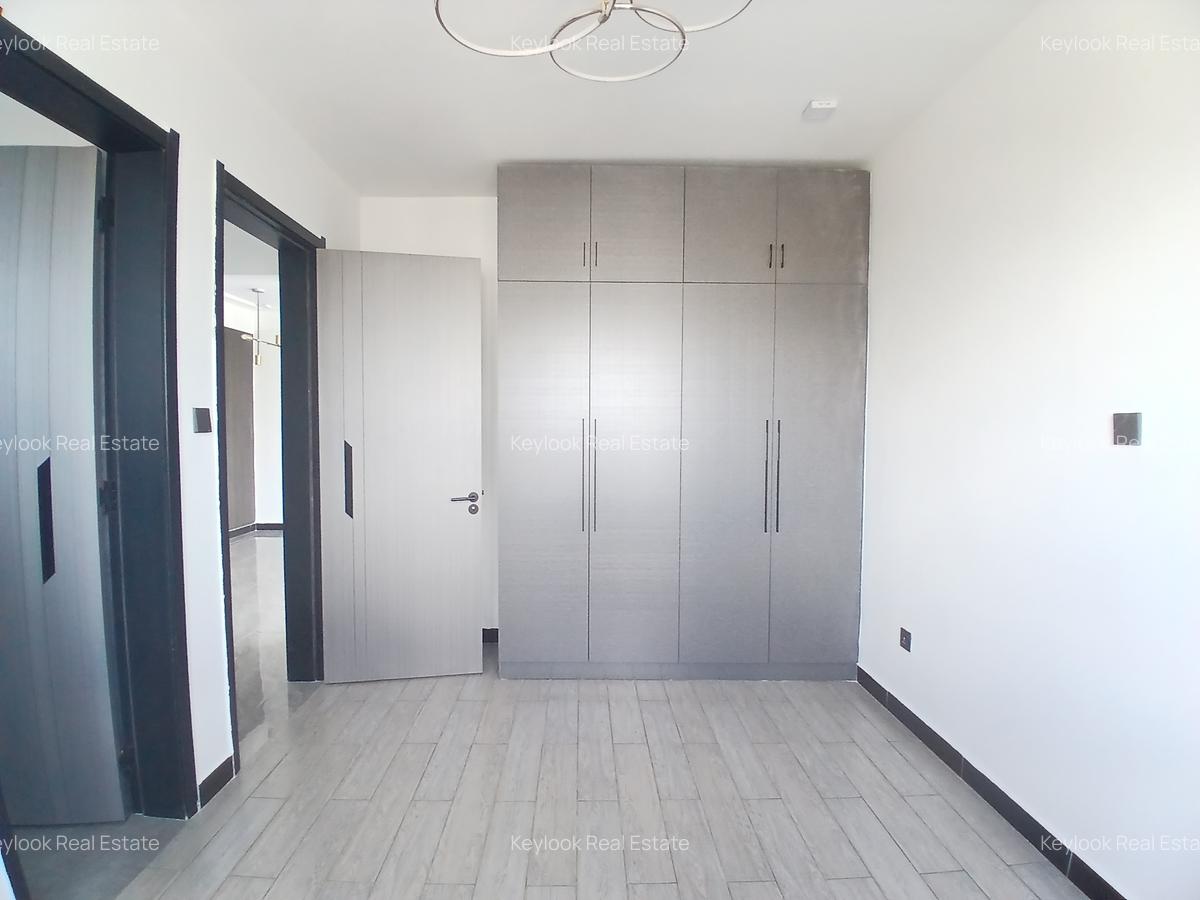 2 Bed Apartment with En Suite at Lavington - 10