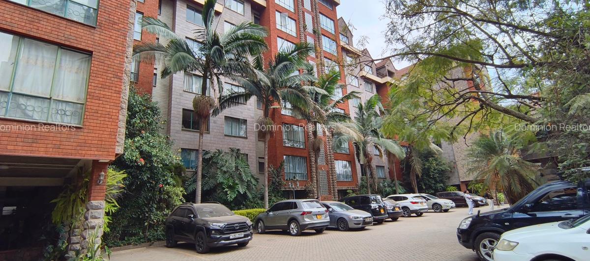 1 Bed Apartment with En Suite at Komo Lane - 1