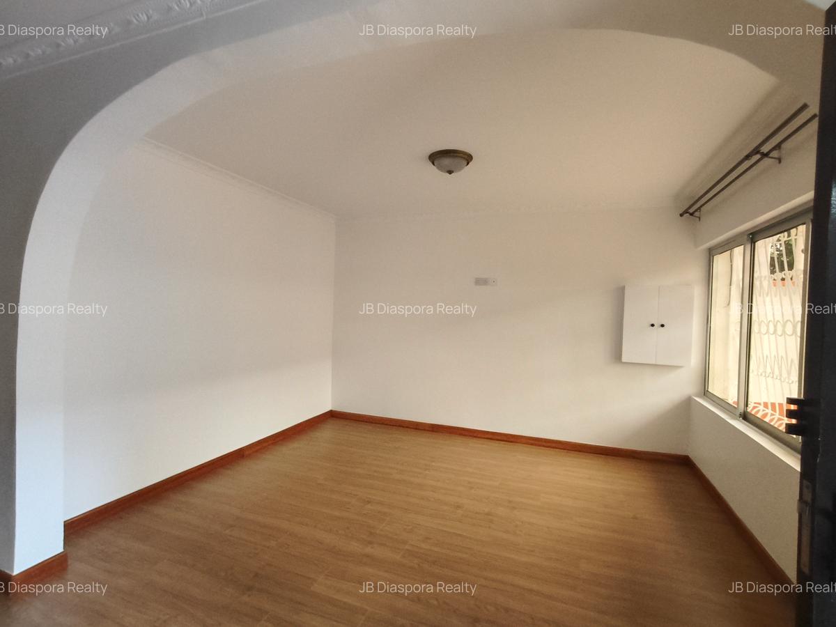 3 Bed Townhouse with En Suite at School Lane - 1