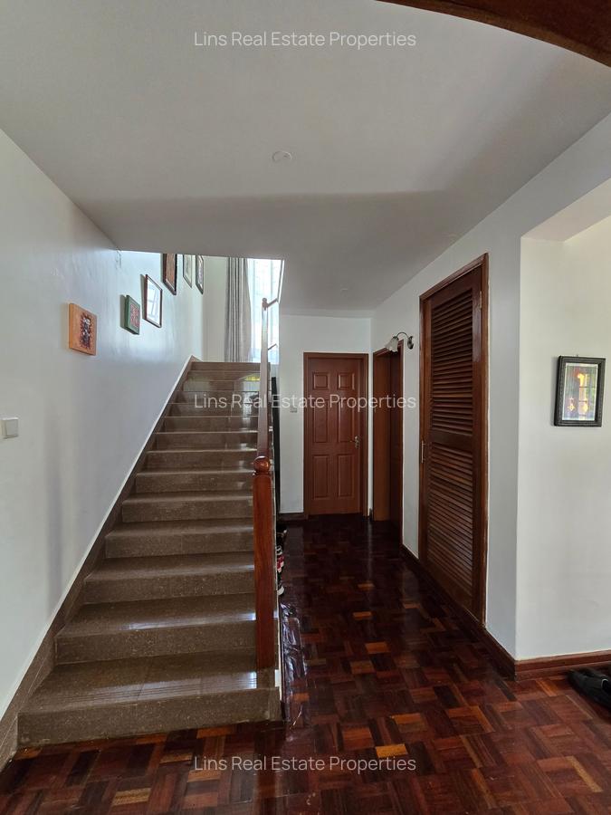 4 Bed Townhouse with En Suite in Loresho - 17