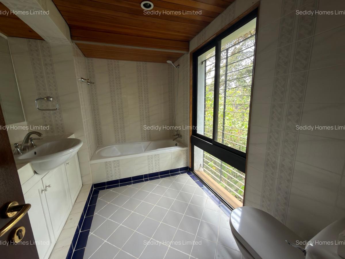 5 Bed Villa with Staff Quarters in Lower Kabete - 9