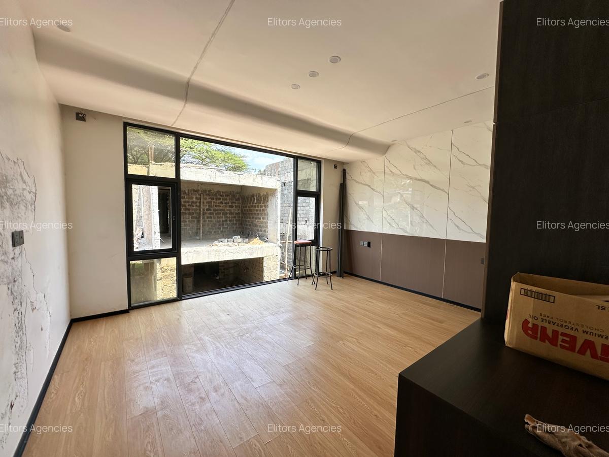 5 Bed Townhouse with En Suite at Chalbi Drive - 7
