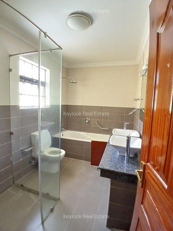 4 Bed Townhouse with En Suite at Off Convent Drive - 9