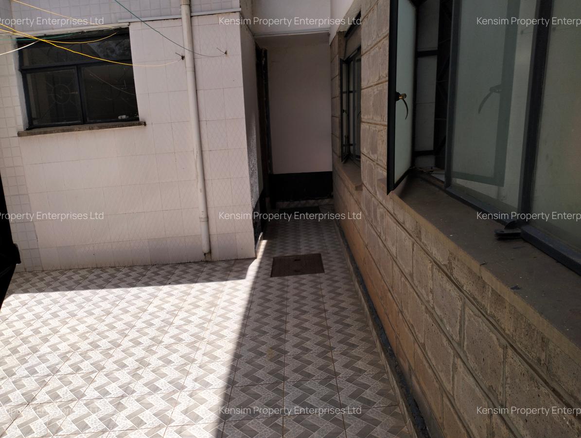 4 Bed Townhouse with En Suite in Lavington - 5