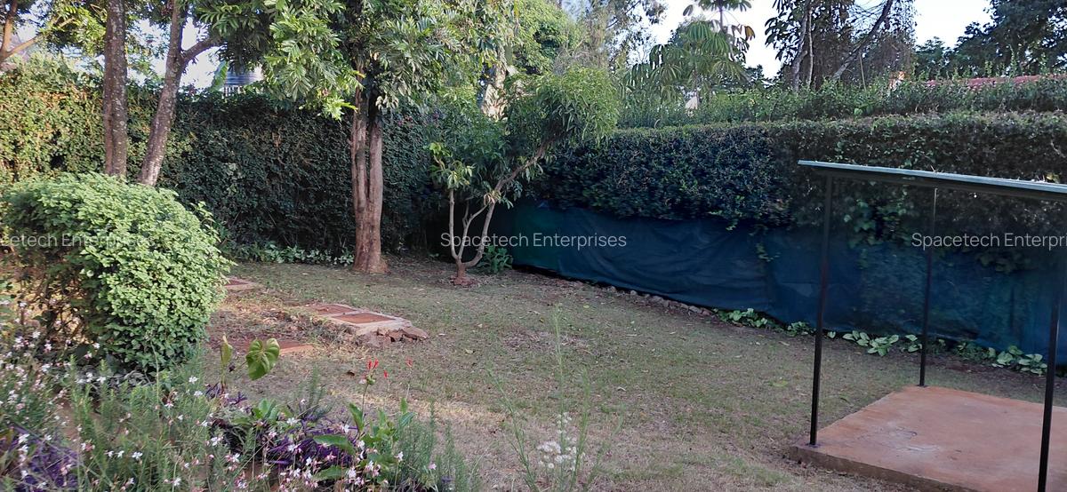 4 Bed House with En Suite in Runda - 3