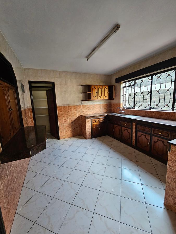 3 Bed Apartment with En Suite at Kileleshwa - 6