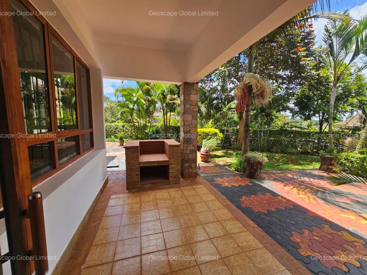 5 Bed House with En Suite in Runda - 7
