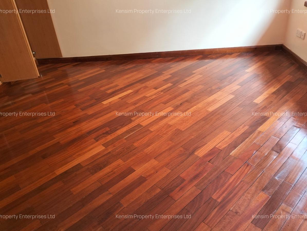 4 Bed Townhouse with En Suite in Lavington - 4