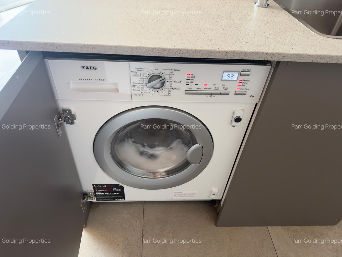 Furnished 2 Bed Apartment with En Suite at Church Road - 6