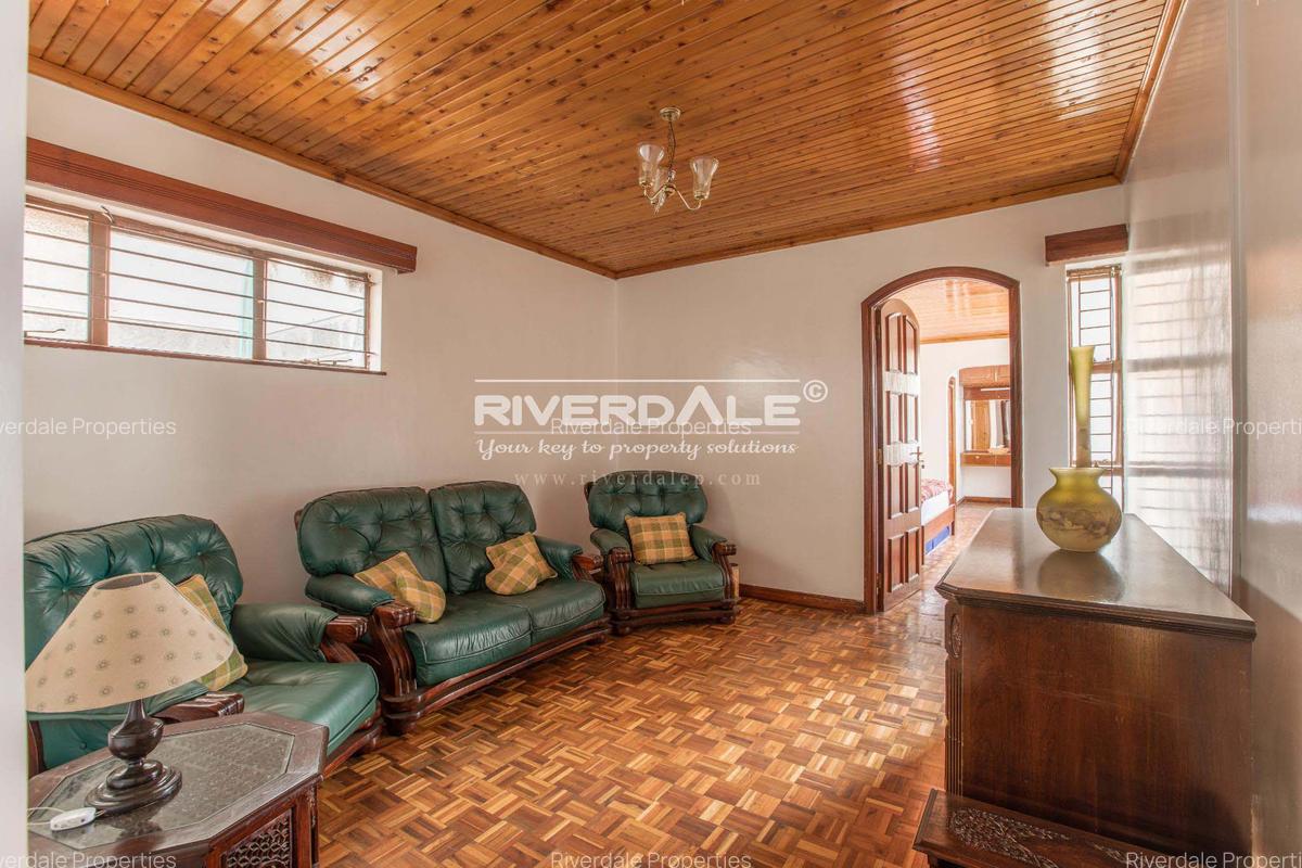 4 Bed Townhouse with En Suite in Westlands Area - 6