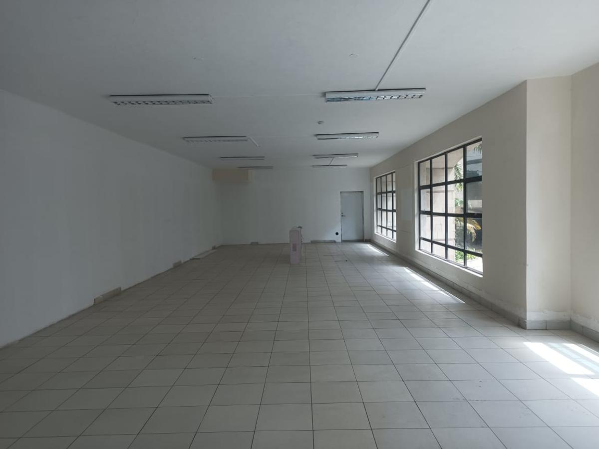 3 Bed Apartment with En Suite at Langata Road Near Langata High School - 2