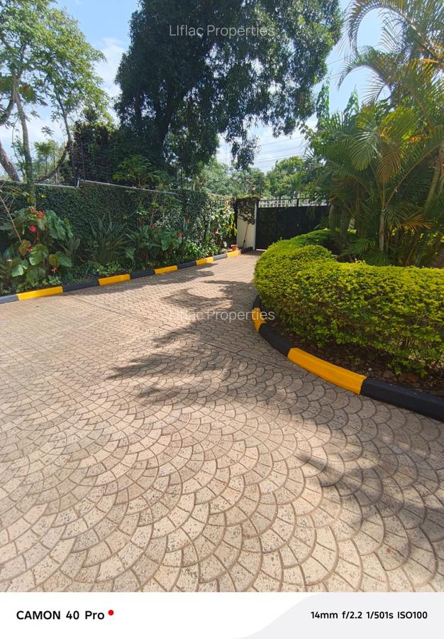 4 Bed House with En Suite in Gigiri - 20