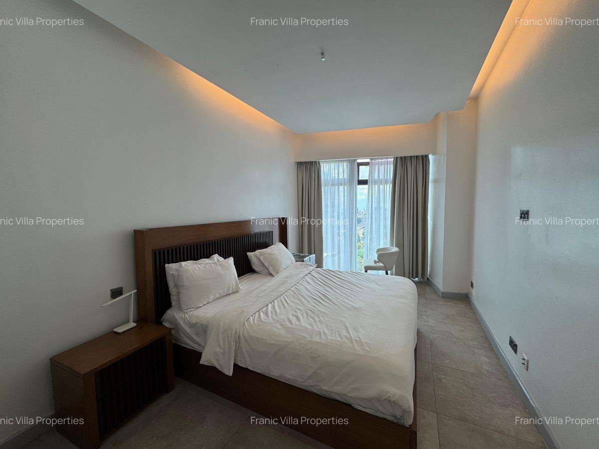 Serviced 1 Bed Apartment with En Suite at Church Road - 2