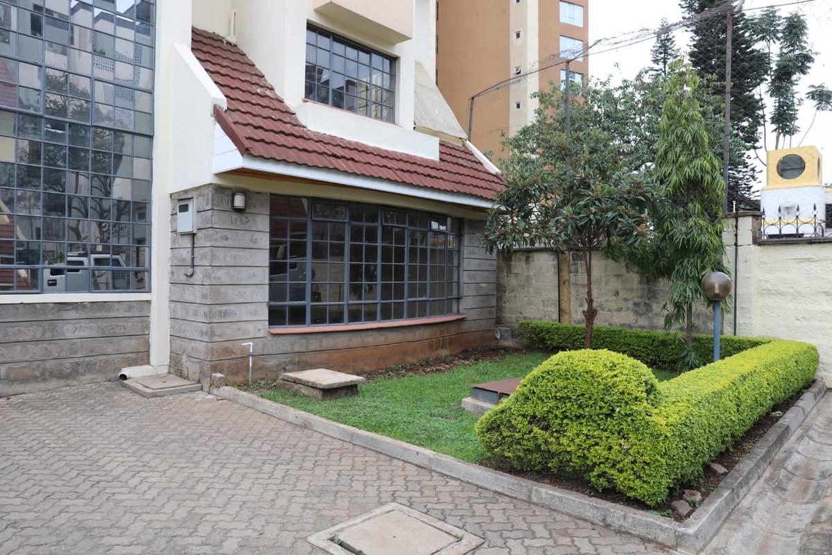 5 Bed Townhouse with En Suite at Kileleshwa - 15