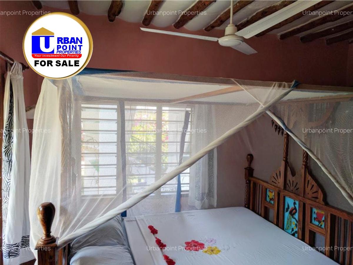 4 Bed Villa with En Suite in Watamu - 5