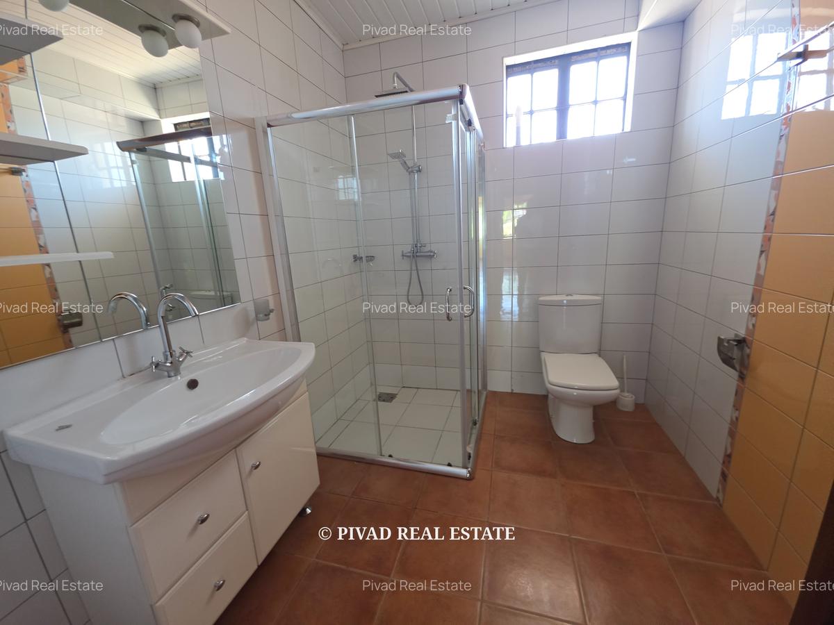 5 Bed Townhouse with Garden in Westlands Area - 7