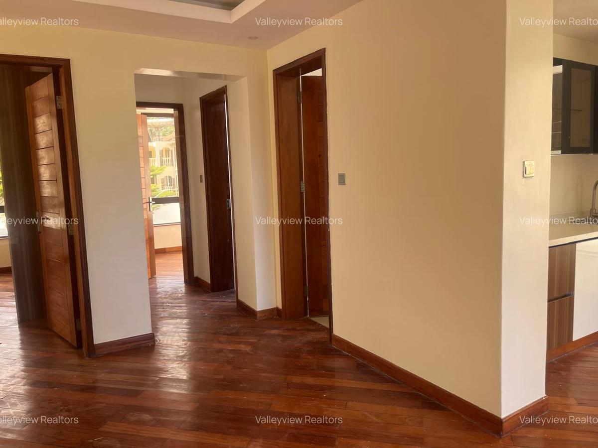 5 Bed Townhouse with En Suite at Kileleshwa - 11