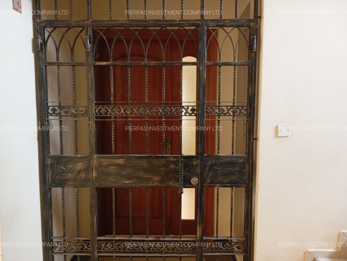 Serviced 3 Bed Apartment with En Suite in Westlands Area - 11