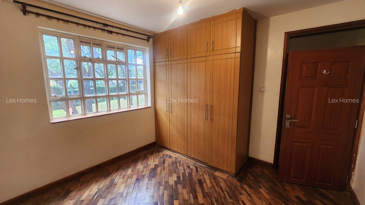 4 Bed House with En Suite at Rimpa - 11