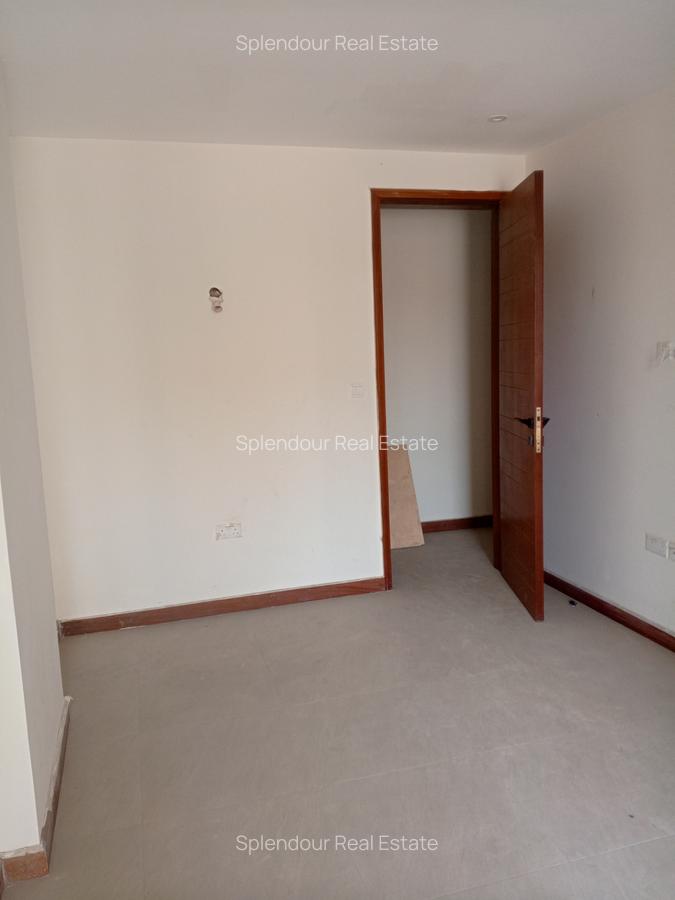 2 Bed Apartment with En Suite in Parklands - 16