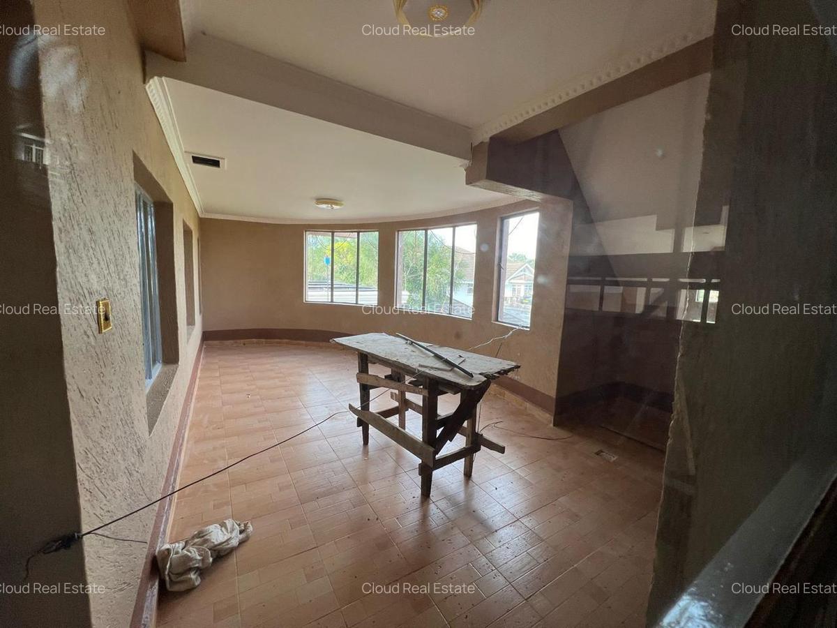 8 Bed House with Staff Quarters in Runda - 15