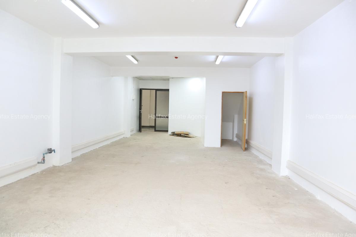 950 ft² Office with Service Charge Included at Karuna Lane - 3