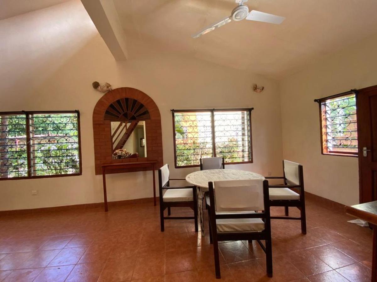 6 Bed Villa with En Suite at Mtwapa - 11