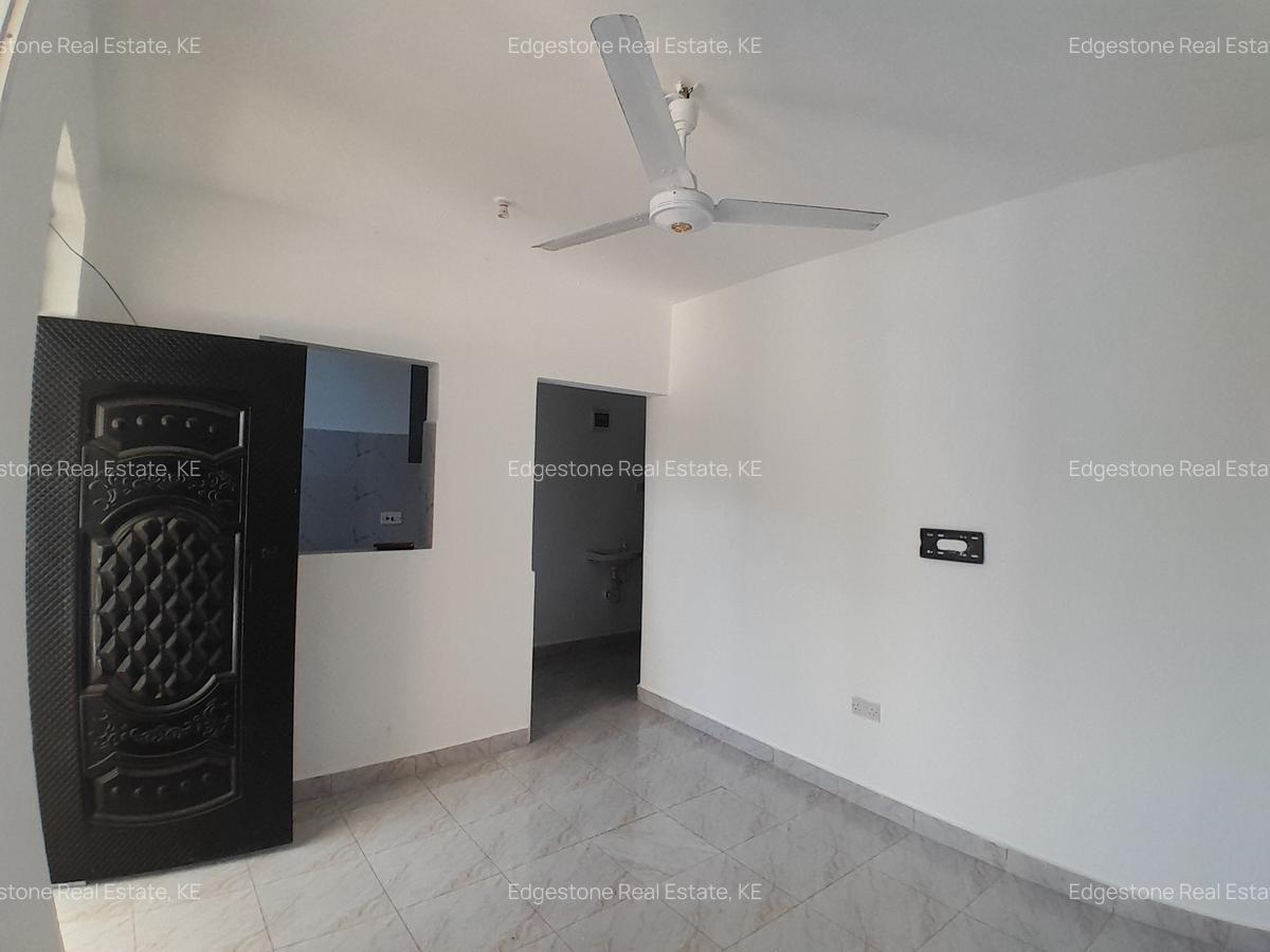 1 Bed Apartment with Borehole in Mtwapa - 1