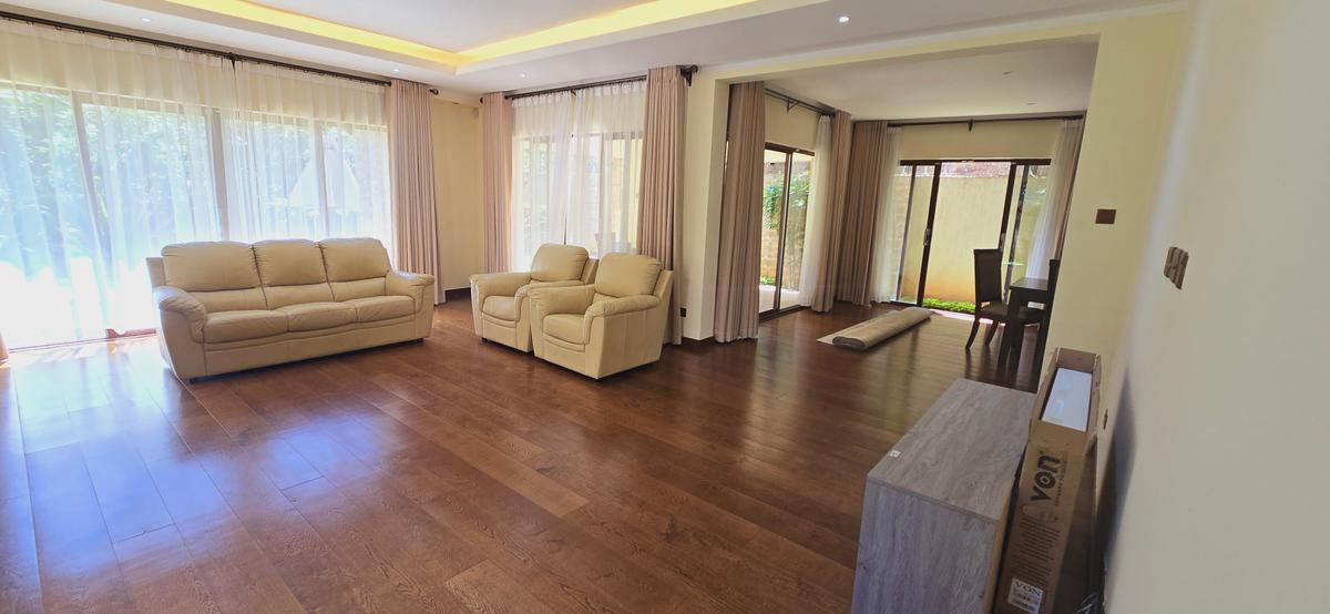 5 Bed Townhouse with En Suite at Convent Drive - 10