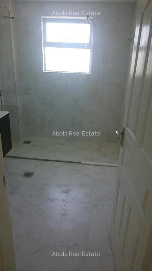 1 Bed Apartment with En Suite in Westlands Area - 15