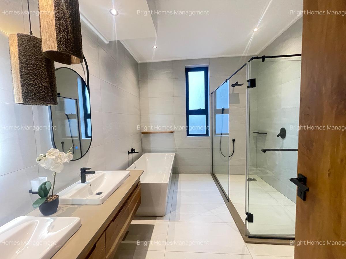 4 Bed Apartment with En Suite in Loresho - 14