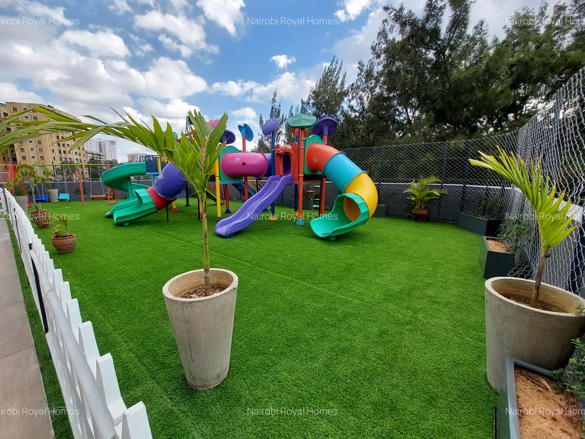 3 Bed Apartment with En Suite at Lavington Road - 7