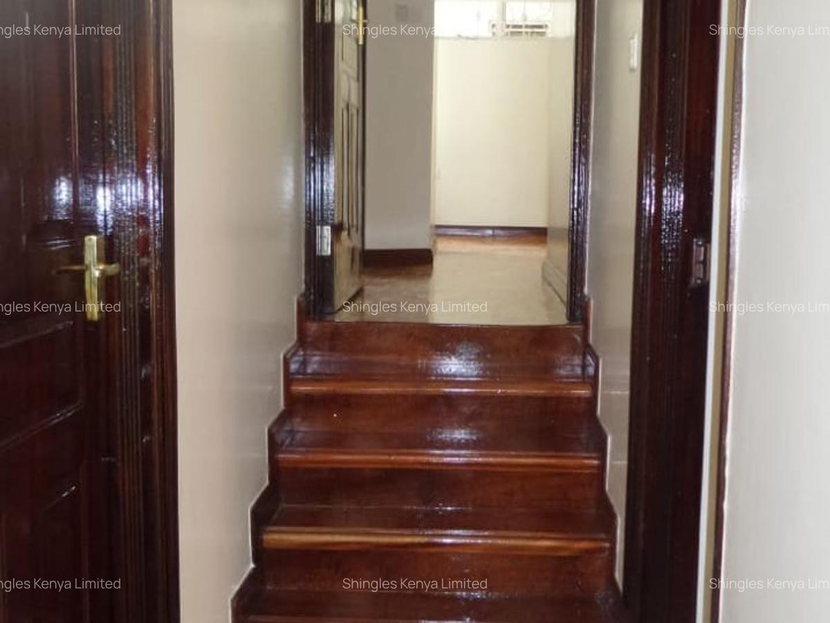 2 Bed House with En Suite at Off James Gichuru Rd - 9