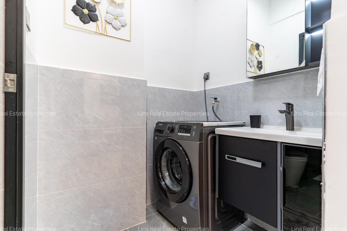 Serviced 1 Bed Apartment with En Suite in Westlands Area - 13