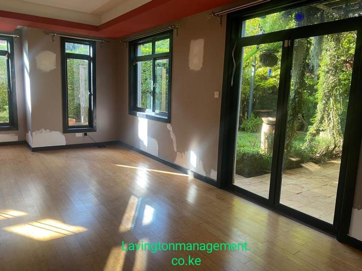 5 Bed Townhouse with En Suite at Lavington Green - 6
