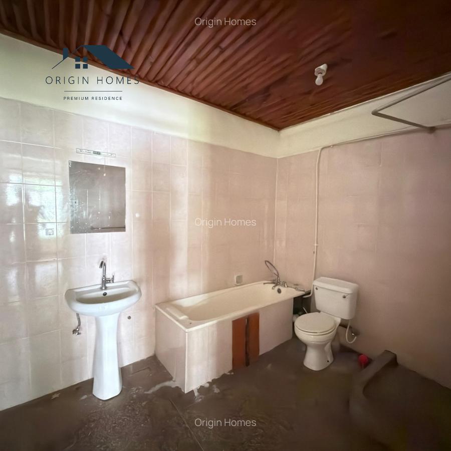 5 Bed Townhouse with En Suite in Kilimani - 7