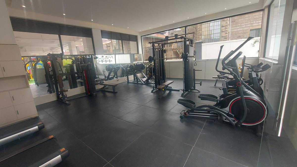 3 Bed Apartment with En Suite at Othaya Road - 13