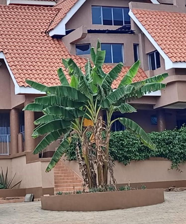 7 Bed House with En Suite at Runda - 1