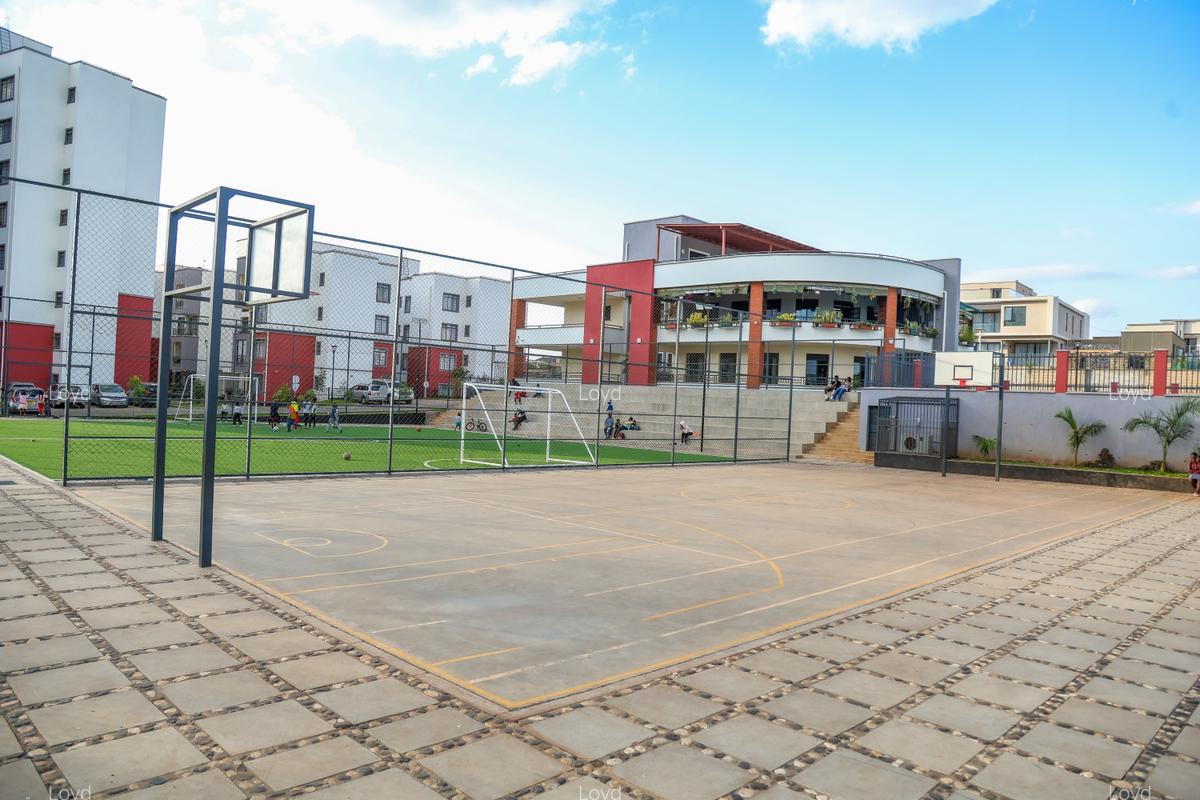 2 Bed Apartment with En Suite in Tatu City - 12