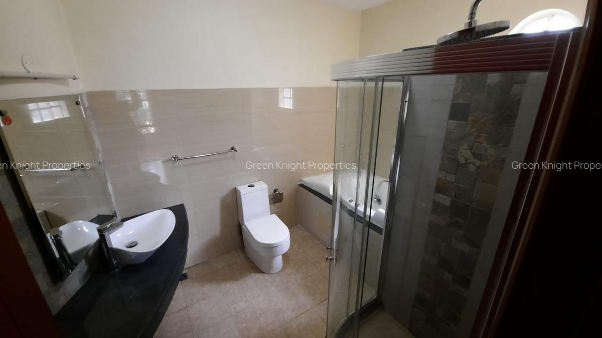 4 Bed House with En Suite in Karen - 6