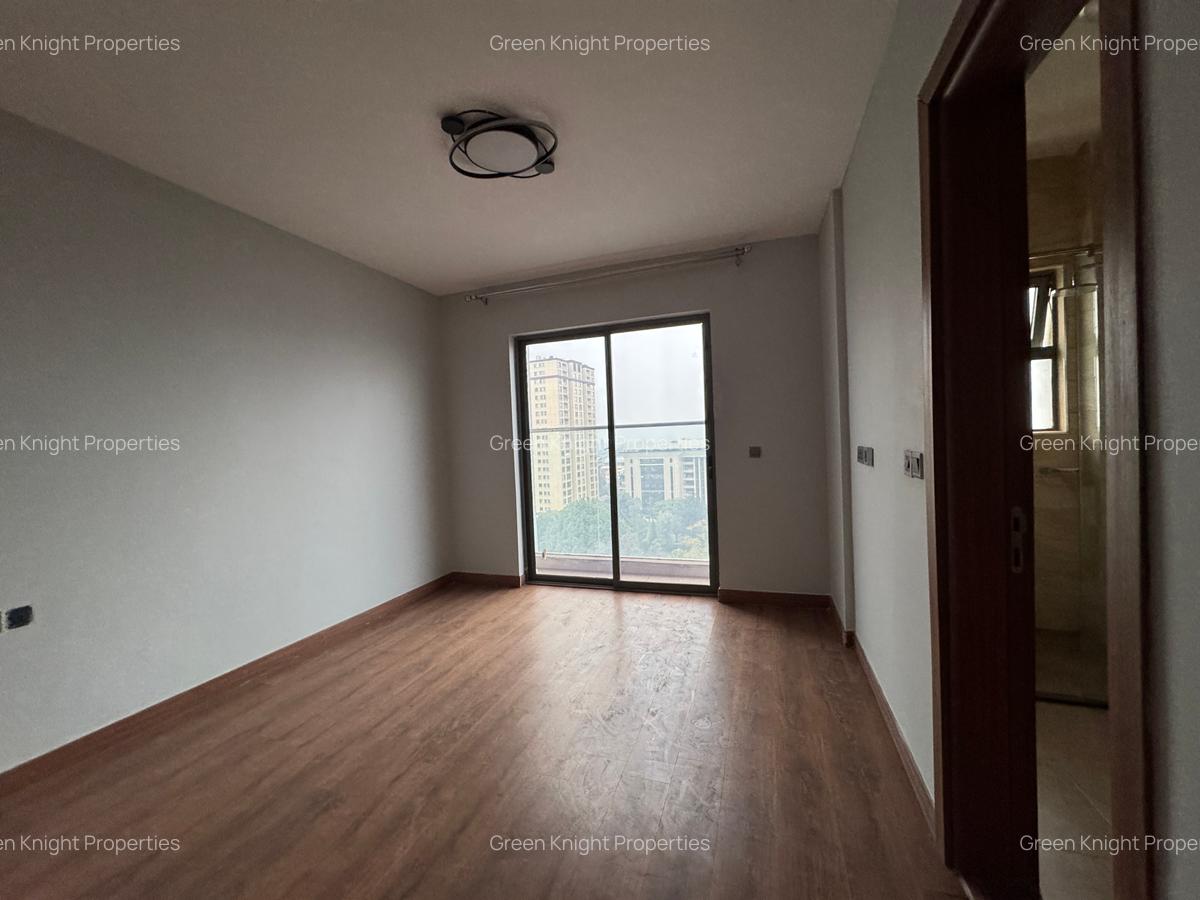 Serviced 4 Bed Apartment with En Suite in Kilimani - 12