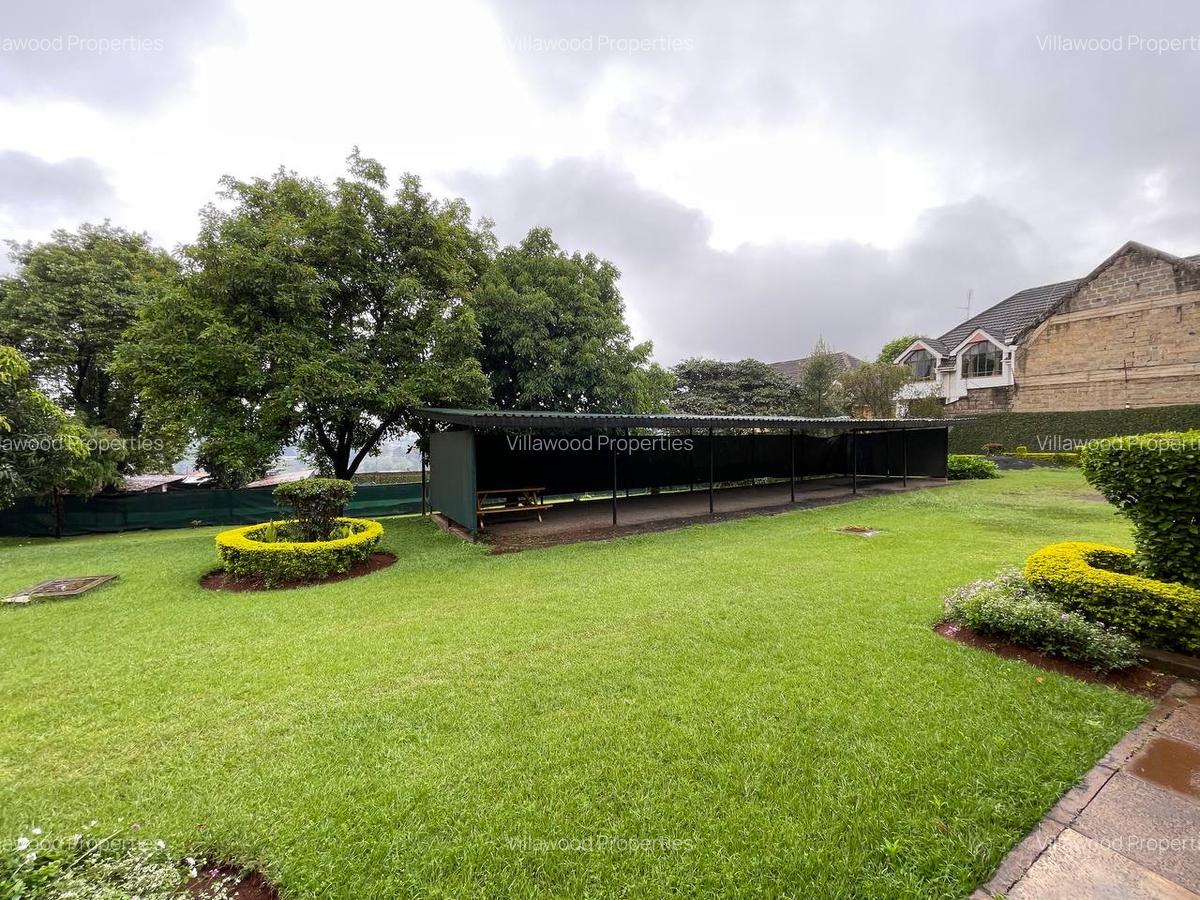 Commercial Property with Parking in Lavington - 3