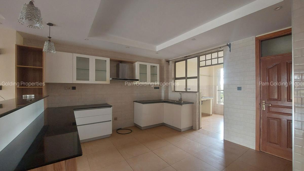 3 Bed Apartment with En Suite in Kileleshwa - 3