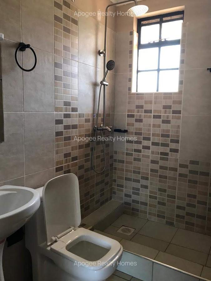 4 Bed House with En Suite at Fourways Junction Estate - 15