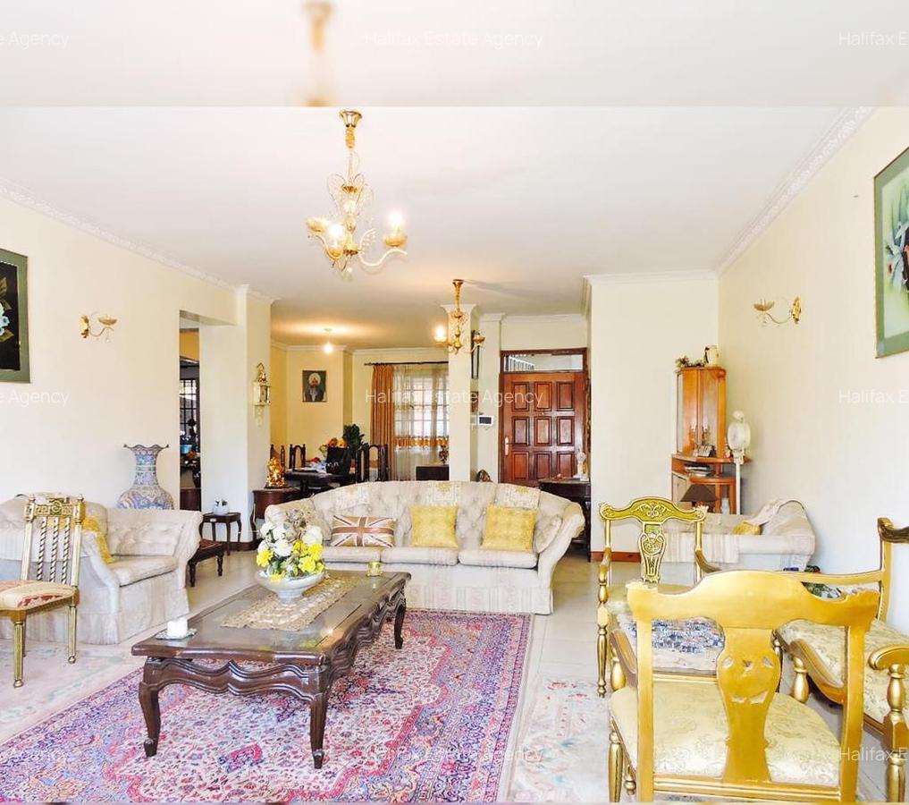 4 Bed Apartment with En Suite in Parklands - 9