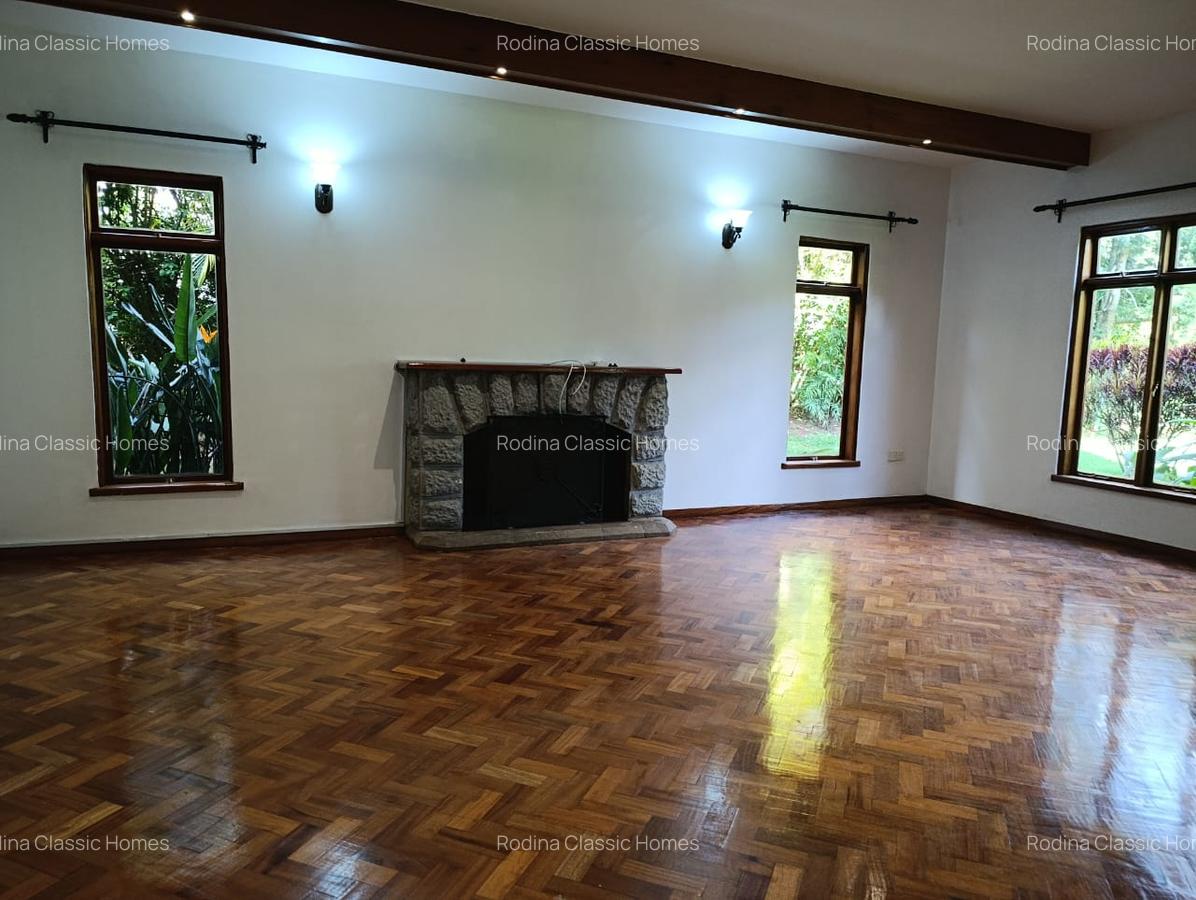 5 Bed Townhouse with En Suite in Karen - 10