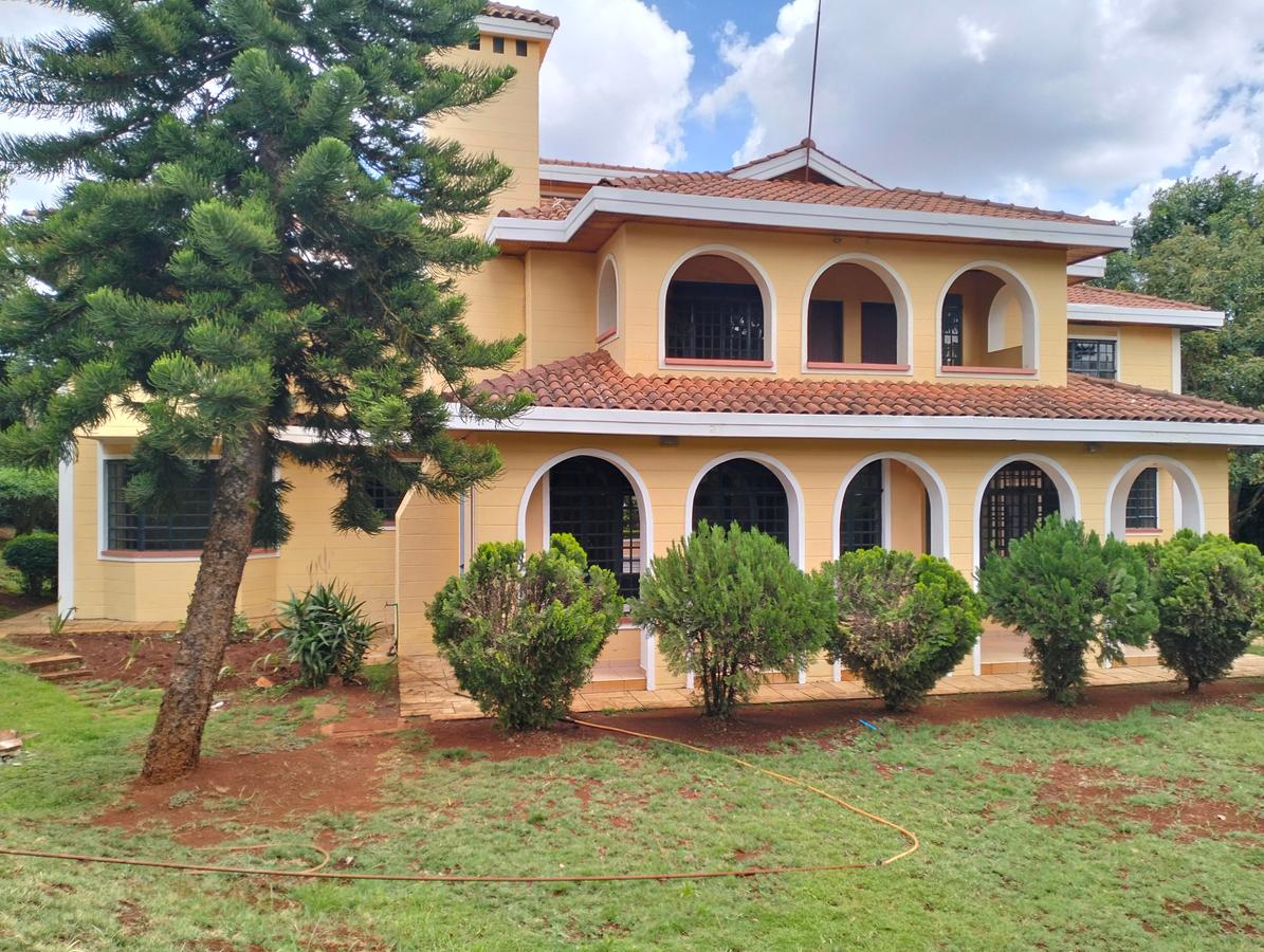 5 bed house with en suite in runda