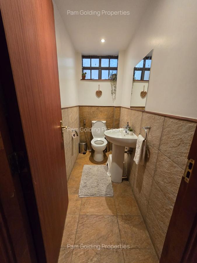 4 Bed Apartment with En Suite at Mogotio Road - 15